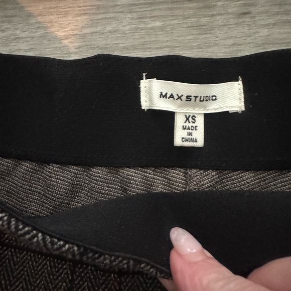 Max Studio Black Waistband Windowpane Pants - Picture 2 of 8